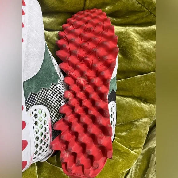 Christian loubotin CL Paris 38.5 size sneakers flawed read below ! Only shoes - Picture 4 of 13